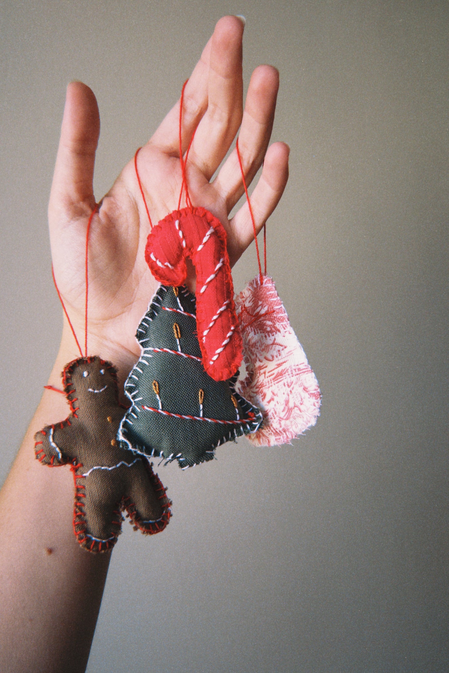 .🌲Taller de bordado de adornos navideños